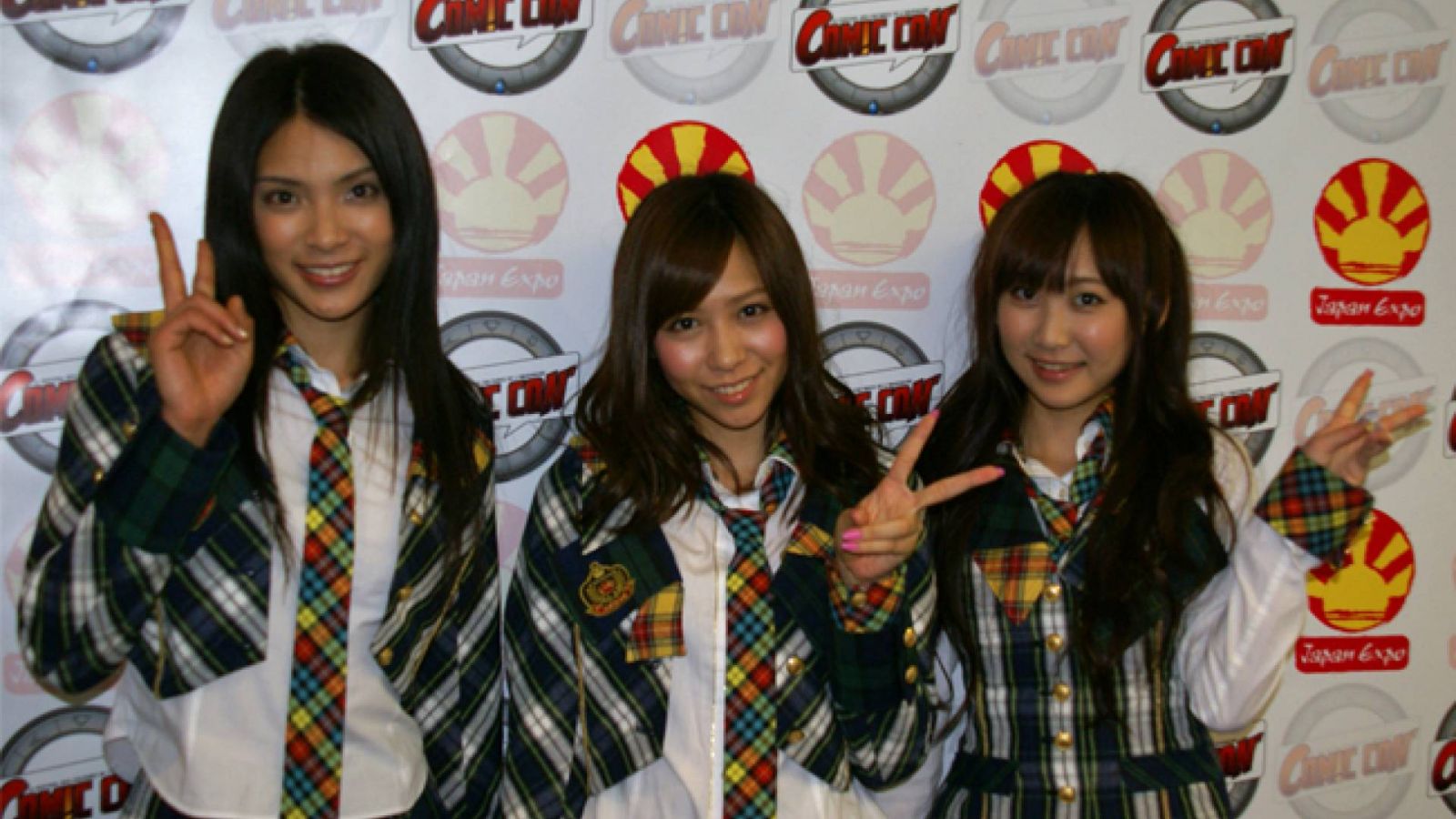Interview with AKB48 at Japan Expo © AKS - JaME - Sophie Surmont