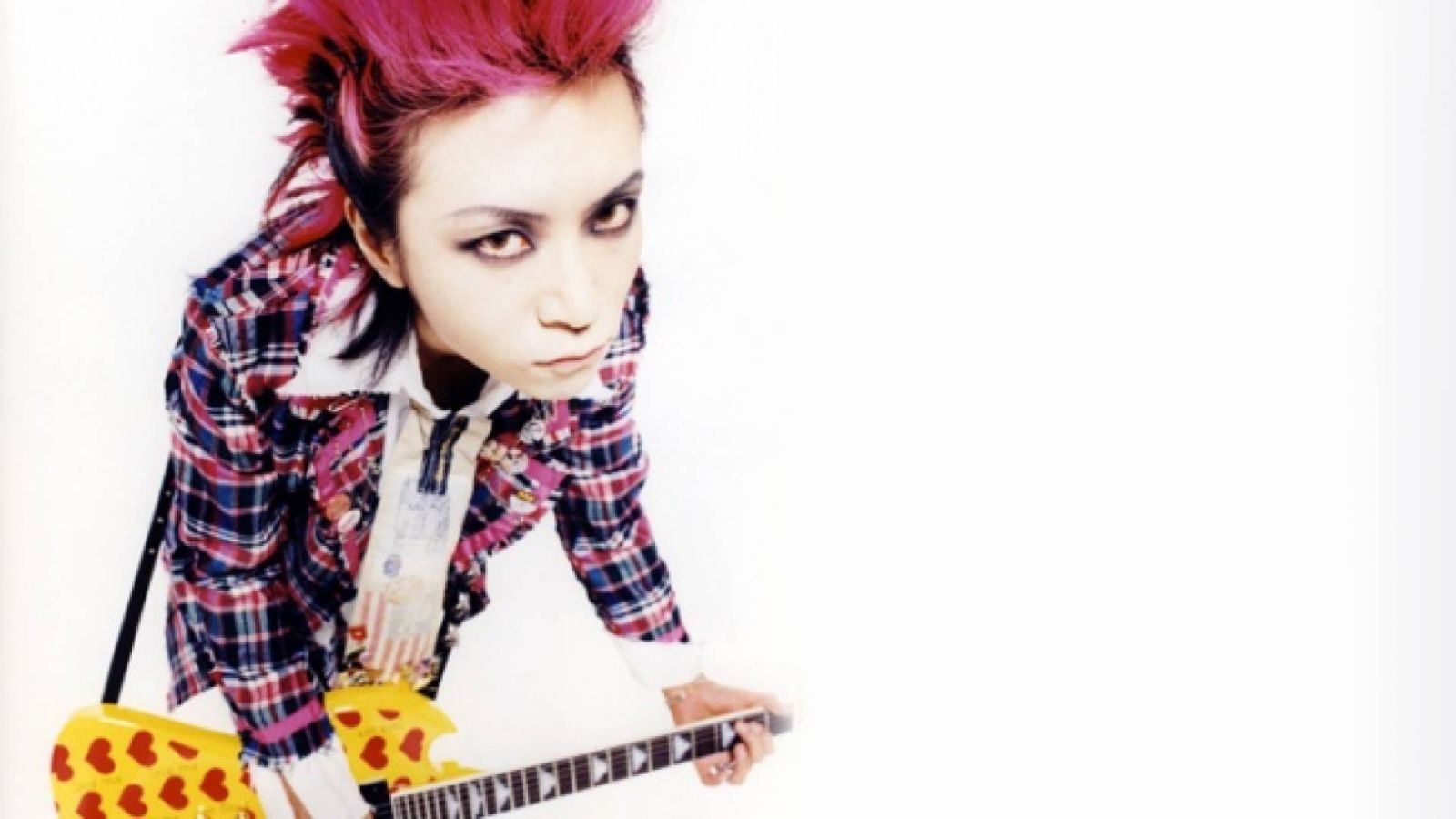 International Version of “hide Perfect Treasures” Book to Be Released © HEADWAX ORGANIZATION