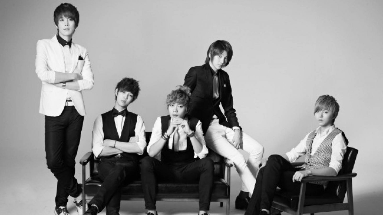 New Release from LEDApple © Startory Entertainment 