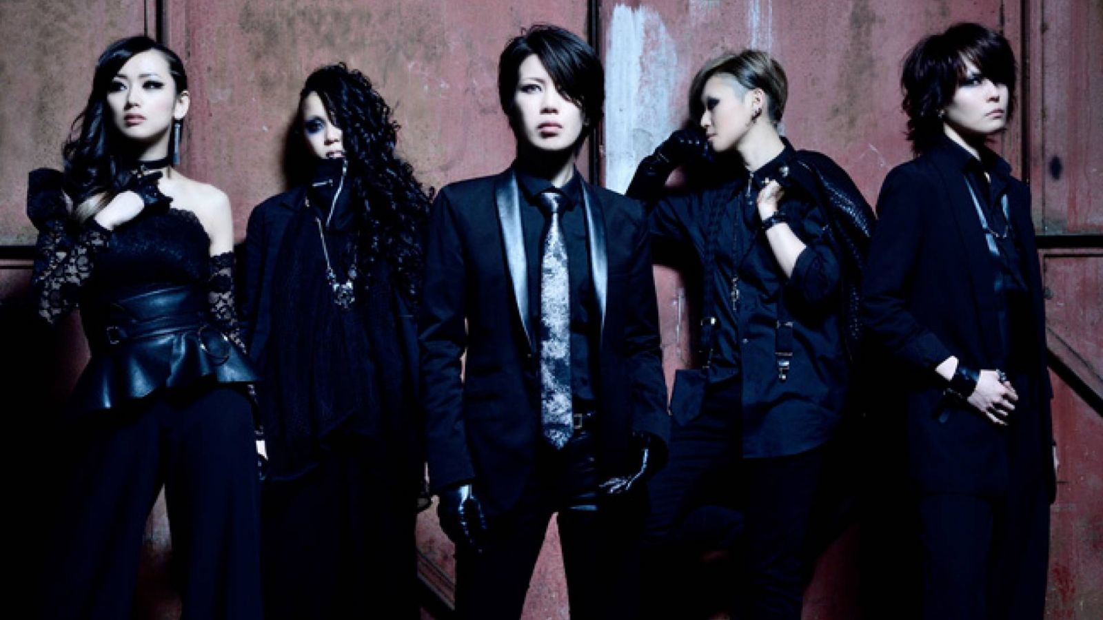 exist†trace lanza su cuenta en Instagram © Monster's inc. All rights reserved.
