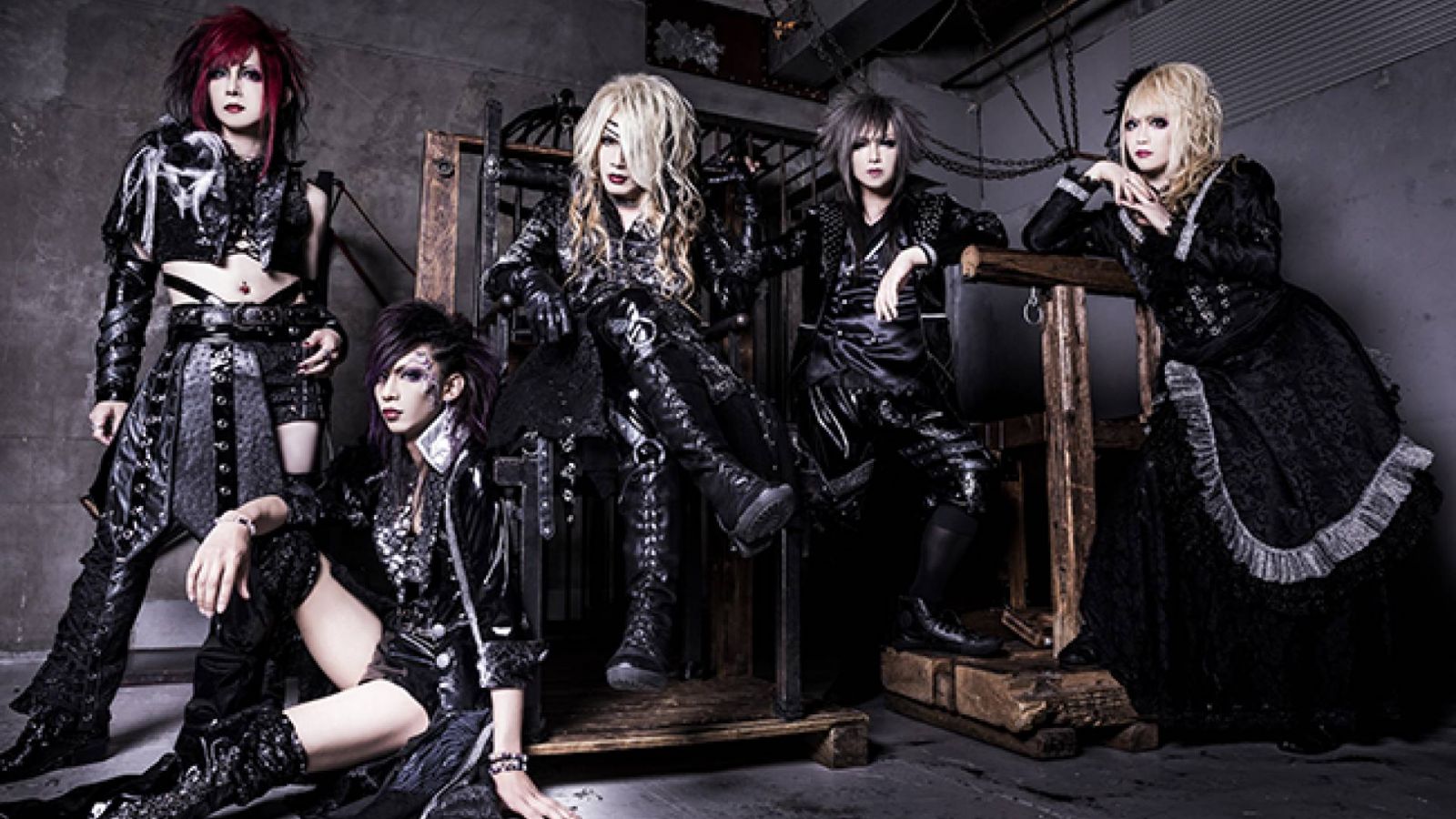 Interview with Scarlet Valse © Starwave Records. Provided by Royal Stage