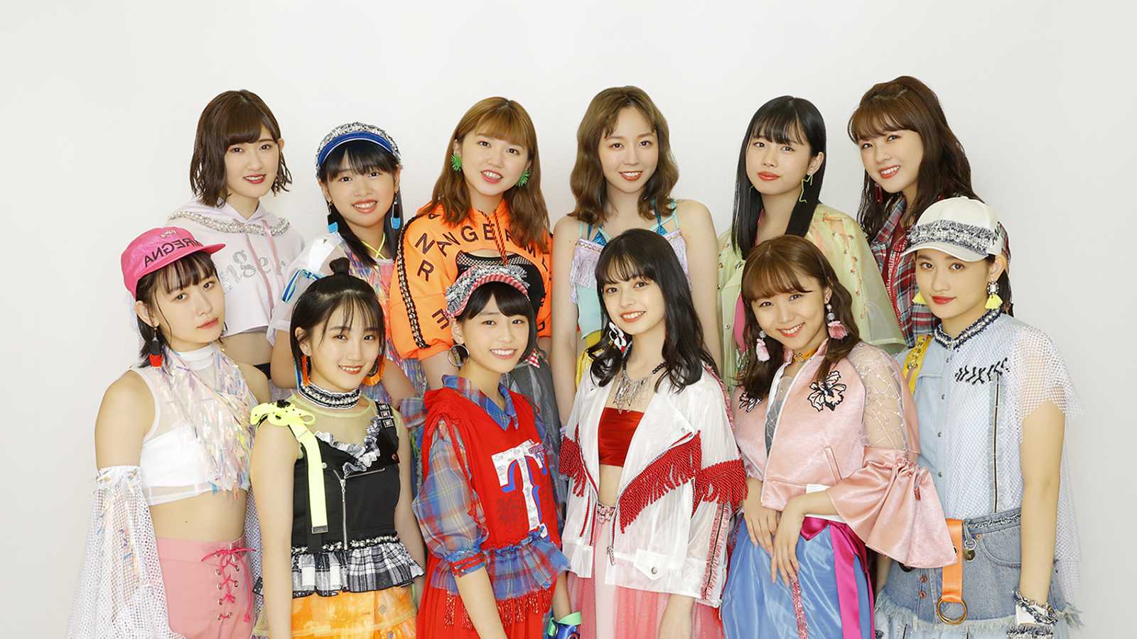 Entrevista con ANGERME © DC FACTORY. All rights reserved.